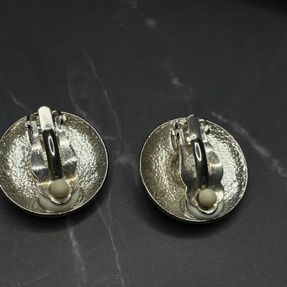 Vintage Edgar Berebi Round Flower Enamel Clip On Earrings 1980s Signed Designer - Picture 5 of 10